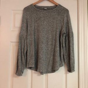 Super Soft Gray Gap Top